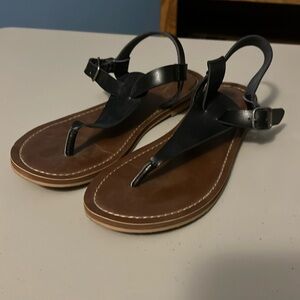 Size 7.5 Universal Thread sandals. In good condition.